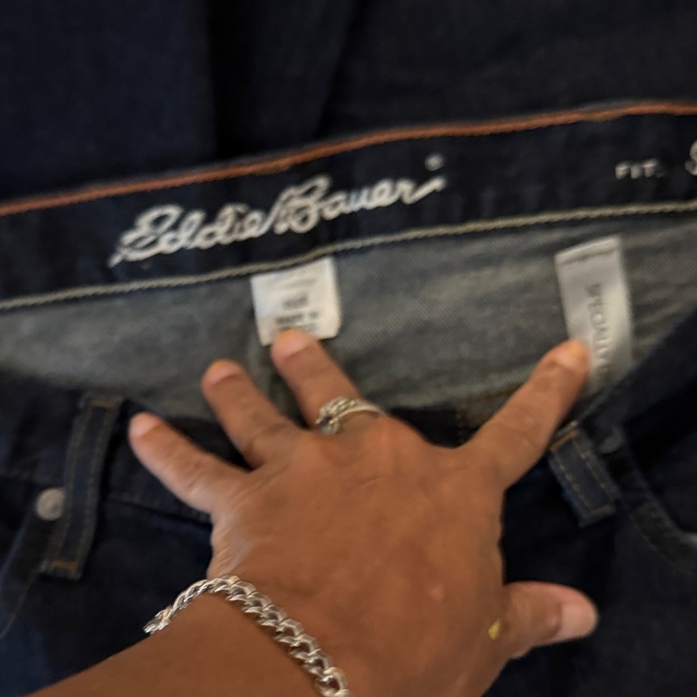 Eddie Bauer Men's Dark Blue Relaxed Jeans